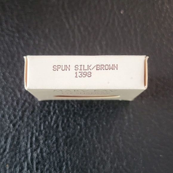 NIB Vintage Mary Kay Eye Shadow Duet Spun Silk / Brown 1398 Apply Wet or Dry - Picture 2 of 5
